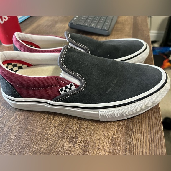 Vans - Picture 2 of 3